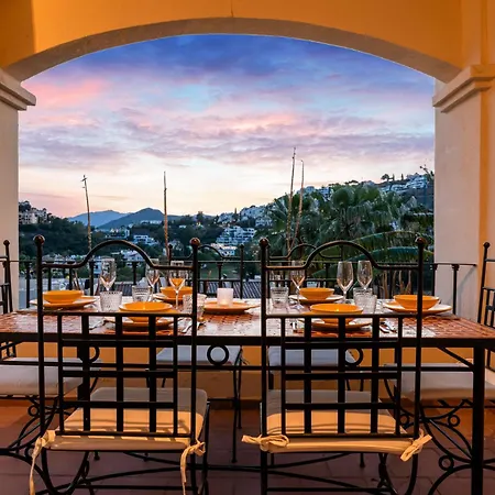 La Quinta Hills - Modern Andalusian-style With Rooftop Terrace Holiday home Marbella