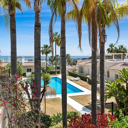 La Quinta Hills - Modern Andalusian-style With Rooftop Terrace