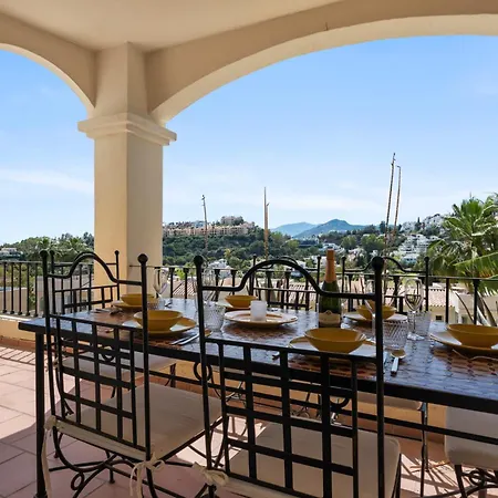 La Quinta Hills - Modern Andalusian-style With Rooftop Terrace Holiday home *