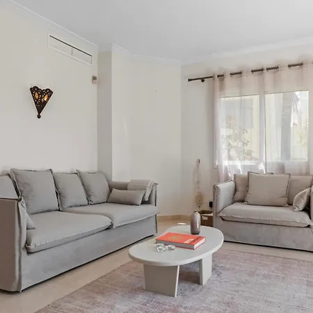 Holiday home La Quinta Hills - Modern Andalusian-style With Rooftop Terrace *
