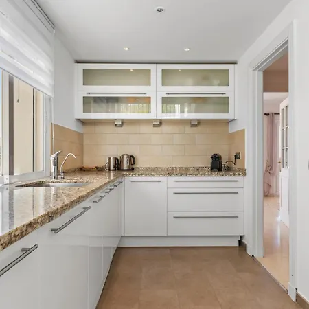 La Quinta Hills - Modern Andalusian-style With Rooftop Terrace Holiday home *