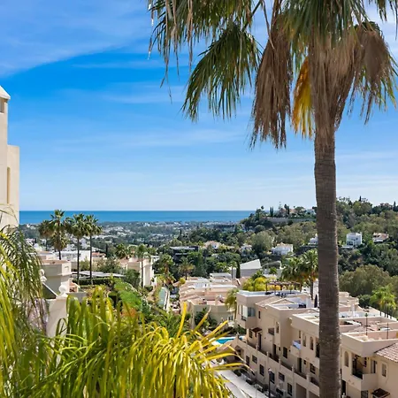 La Quinta Hills - Modern Andalusian-style With Rooftop Terrace * Marbella