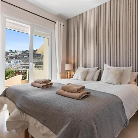 Holiday home La Quinta Hills - Modern Andalusian-style With Rooftop Terrace Marbella