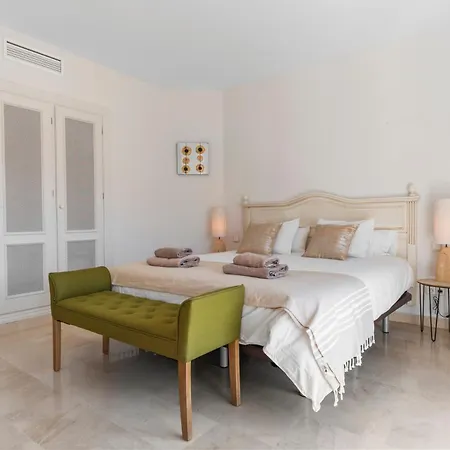 Holiday home La Quinta Hills - Modern Andalusian-style With Rooftop Terrace